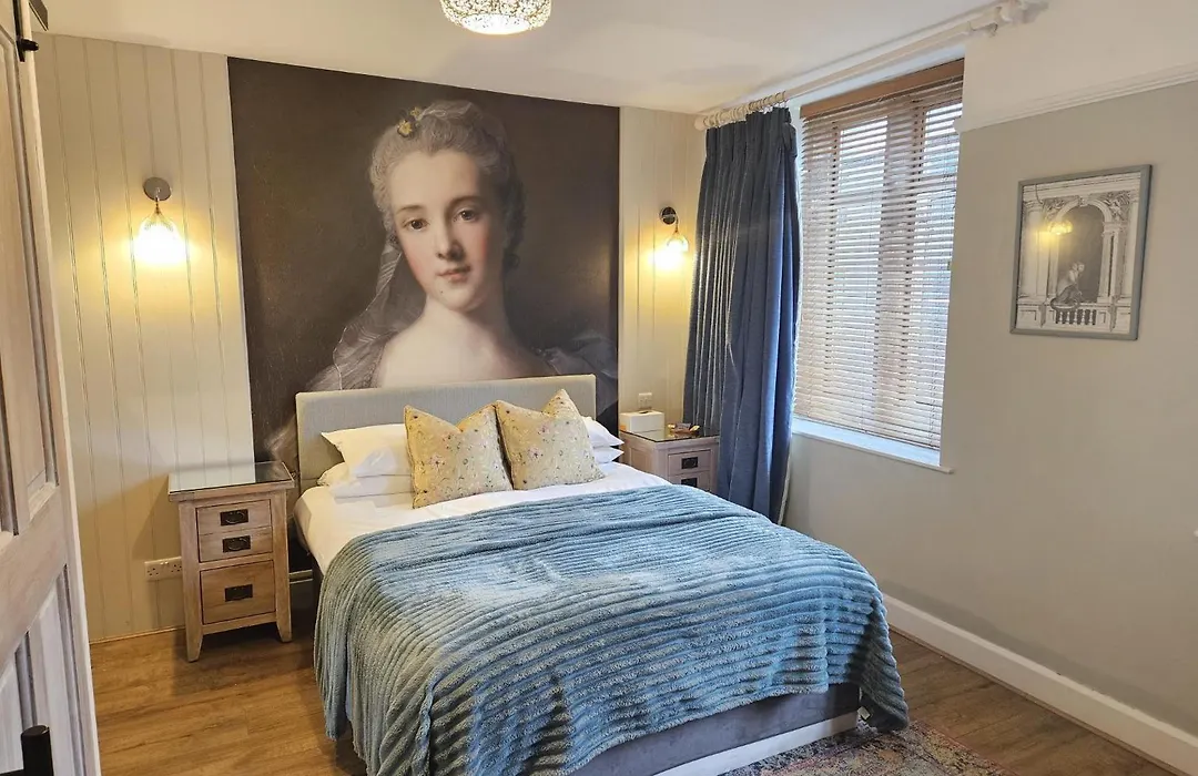 Cotswold Gardens Bed And Breakfast-1