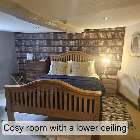 Cotswold Gardens Bed And Breakfast-2